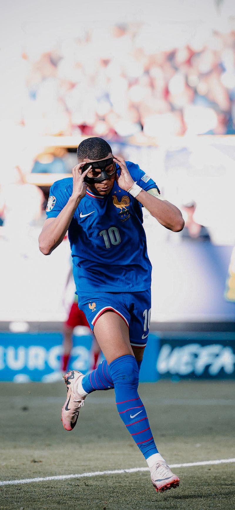 38岁依然敢撕，是什么比赛让德约如此率性而为？（38岁仍敢开撕，哪场对决让德约如此肆意？）