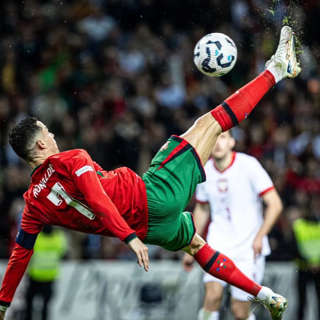 活塞单节净胜16分，三节得分破百领先25分打花老鹰（活塞单节赢16分，三节破百领先25分，提前打崩老鹰）