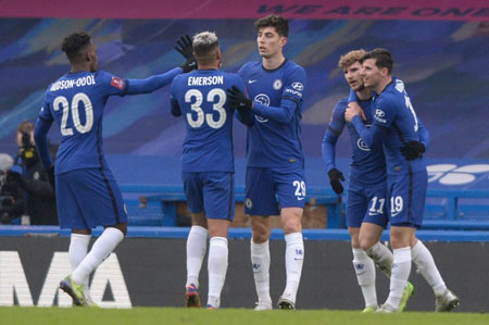 库库：战埃弗顿是本赛季最重要比赛之一；希望霍尔发挥别太好（库库：与埃弗顿一役至关重要；希望霍尔别太出彩）