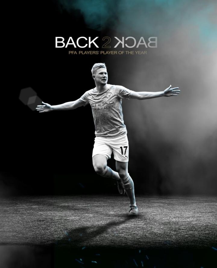 秀西班牙语，弗里克和记者开玩笑：搞什么，你们这些混蛋？（弗里克秀西班牙语与记者打趣：你们这是搞什么，伙计们？）