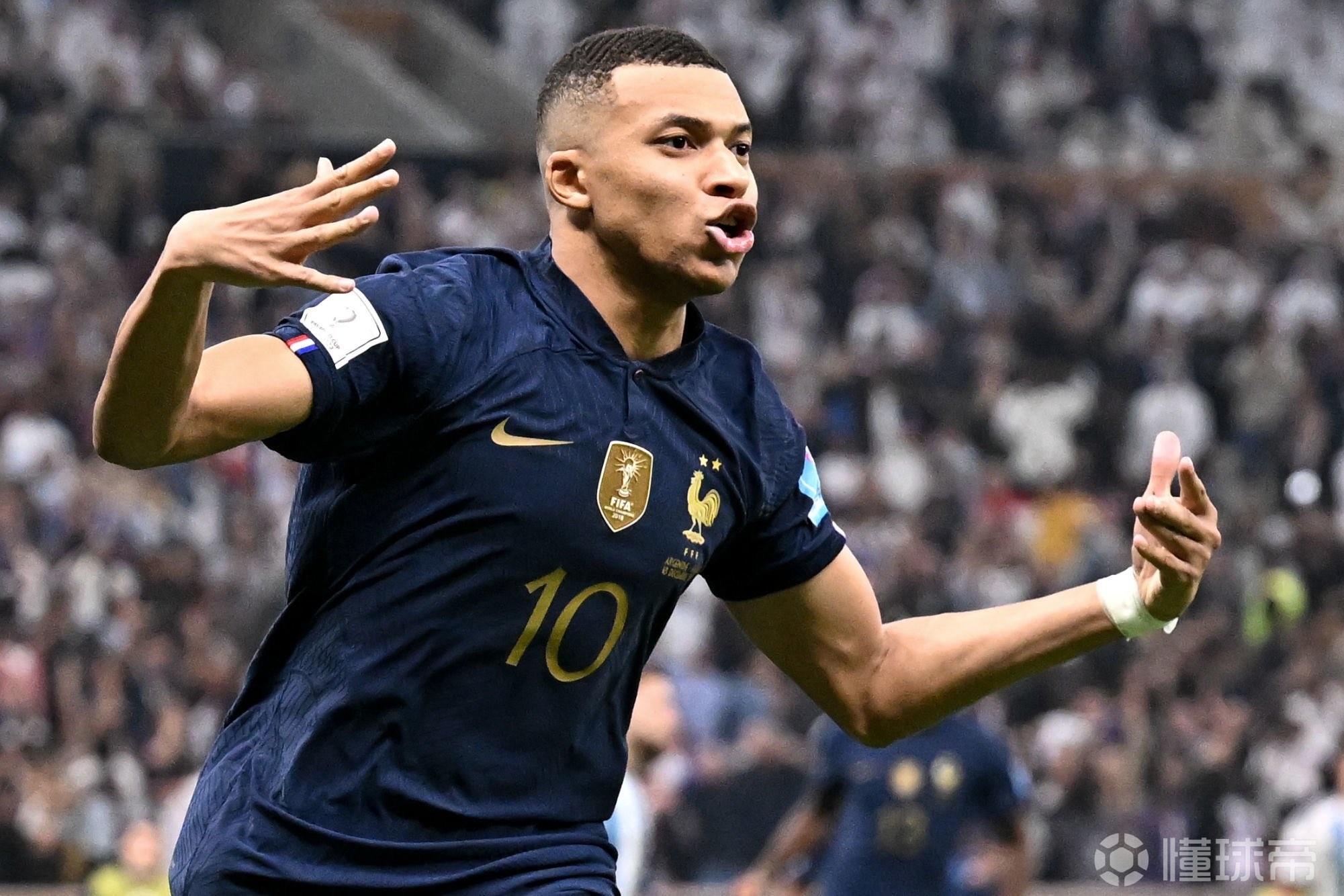 里昂新主帅上任后战术有改善（里昂换帅后战术明显提升）