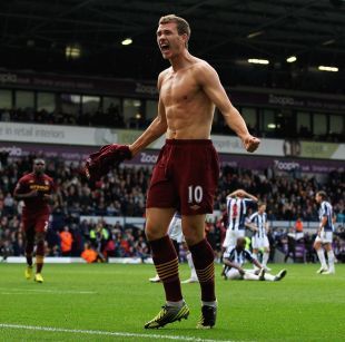 记者：巴萨希望留住拉什福德